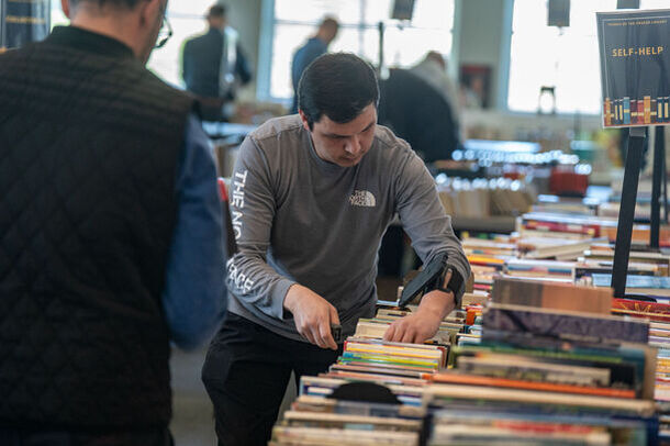 Booksale smallforsocial 353