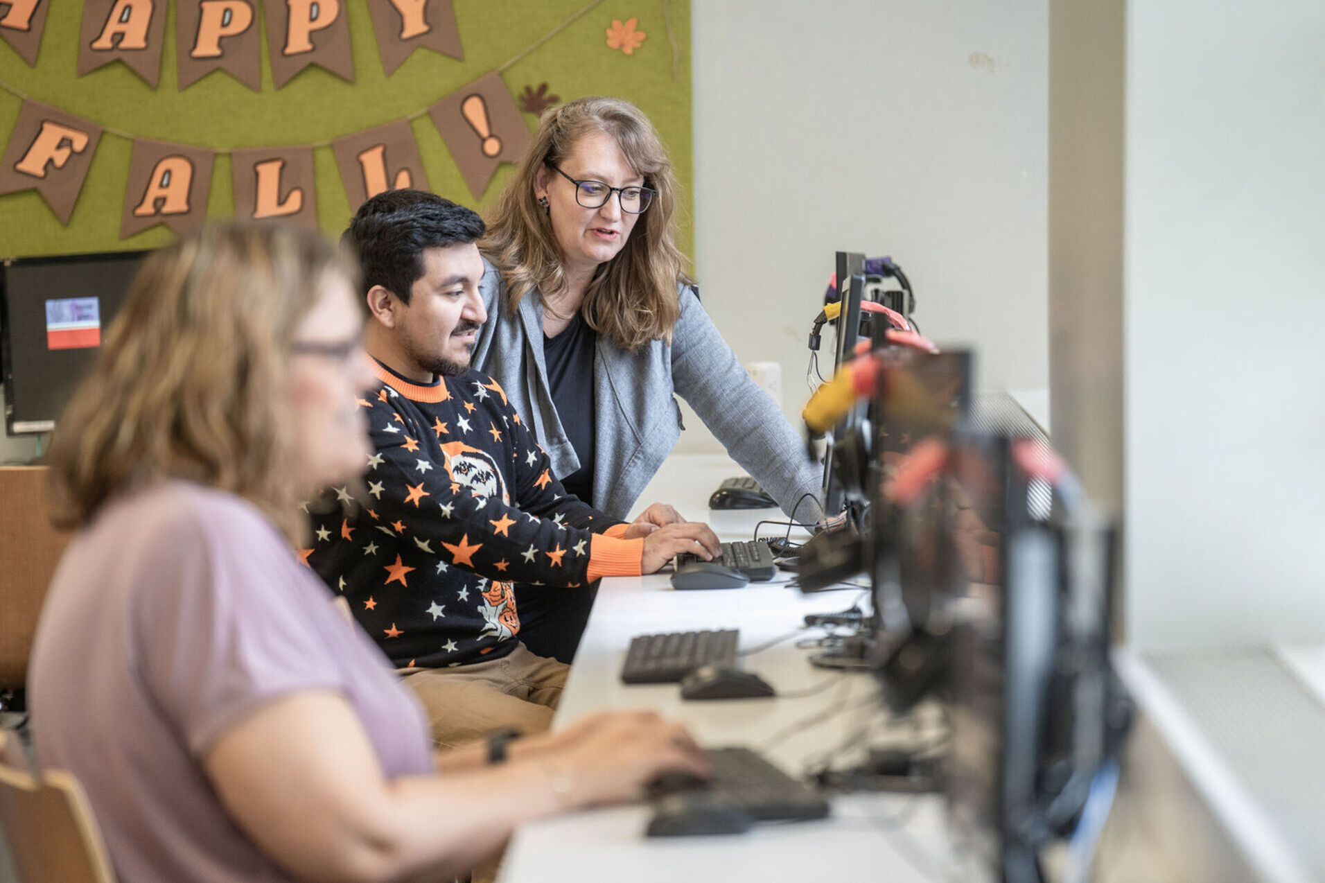 Shakerlibraryfallphotogrobertmuller125